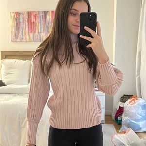 Pink bubble turtleneck sweater. ONE SIZE. but fits like an extra small/ small‎